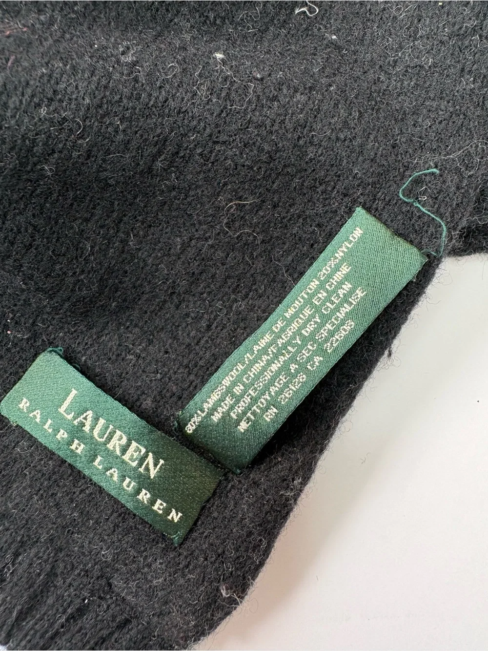 Lauren Ralph Lauren Black White Red Print Lambs Wool Blend XOXO Scarf Preppy OS